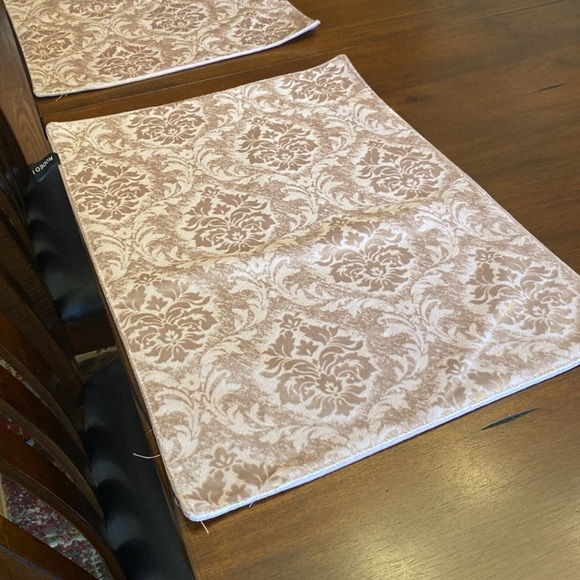 🌹Romeo Home Velvet 4pieces set Rectangular textured design and solid back pink - Picture 7 of 15